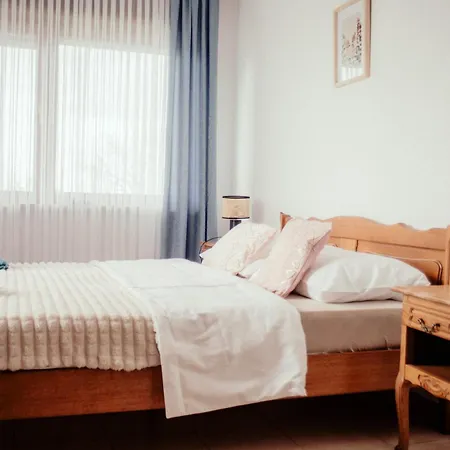 Jakov Apartment *