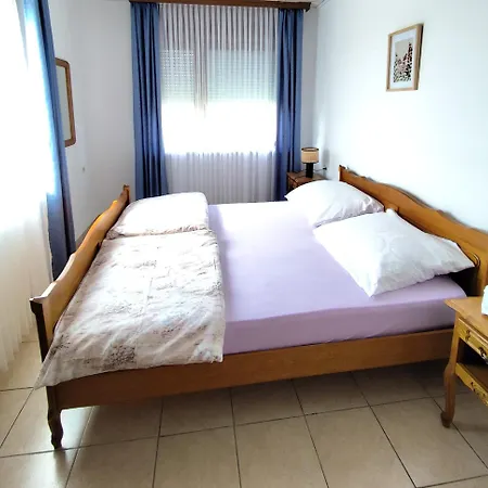 Jakov Apartman